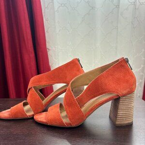 Lucky Brand LK-Vidka Suede Heel (size 9.5)